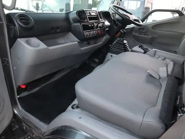 日野 デュトロ 小型 平ボディ 床鉄板 2RG-XZU655Mの中古トラック画像12