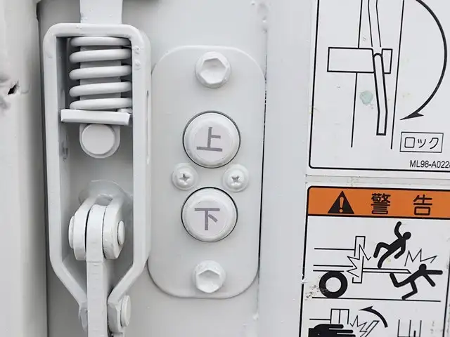 いすゞ エルフ 小型 平ボディ Wキャブ 幌の中古トラック画像11