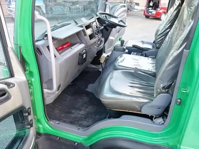 いすゞ フォワード 中型/増トン パッカー車 プレス式 ベッドの中古トラック画像12