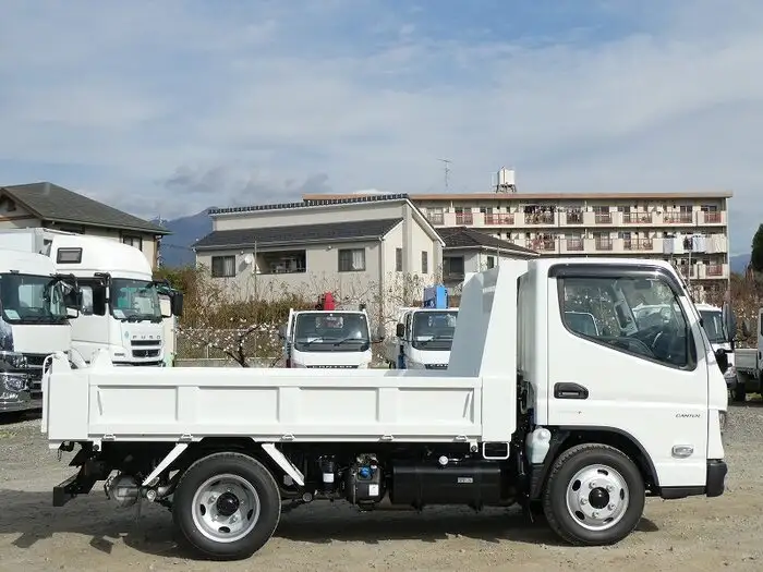 三菱 キャンター 小型 ダンプ 2RG-FBA60 R5の中古トラック画像3