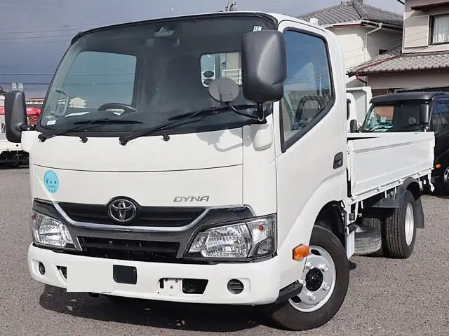 トヨタ ダイナ 小型 平ボディ TKG-XZC600 H28の中古トラック画像1