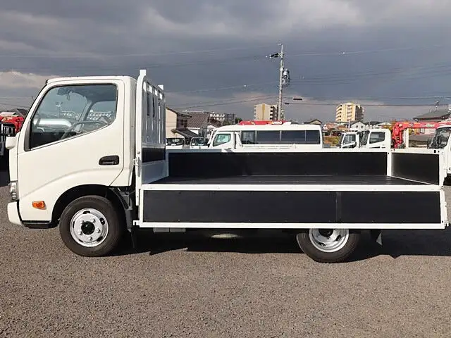 トヨタ ダイナ 小型 平ボディ TKG-XZC600 H28の中古トラック画像8