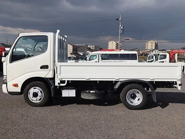 トヨタ ダイナ 小型 平ボディ TKG-XZC600 H28の中古トラック画像7