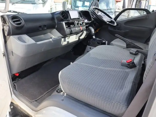 トヨタ ダイナ 小型 平ボディ TKG-XZC600 H28の中古トラック画像13