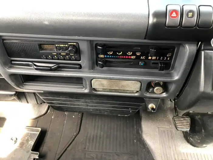 いすゞ エルフ 小型 平ボディ PB-NKR81A H19の中古トラック画像13