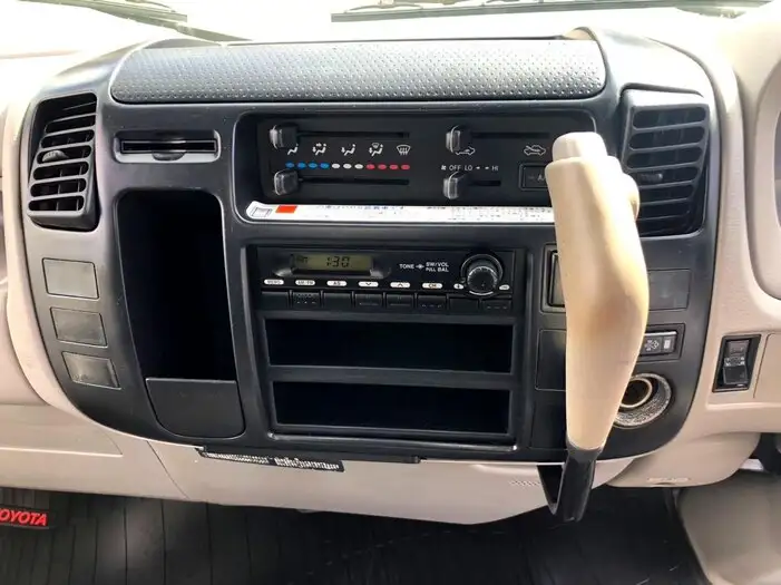 トヨタ ダイナ 小型 アルミバン 3枚観音 BDG-XZU344の中古トラック画像16