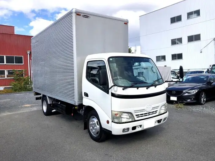 トヨタ ダイナ 小型 アルミバン 3枚観音 BDG-XZU344の中古トラック画像3