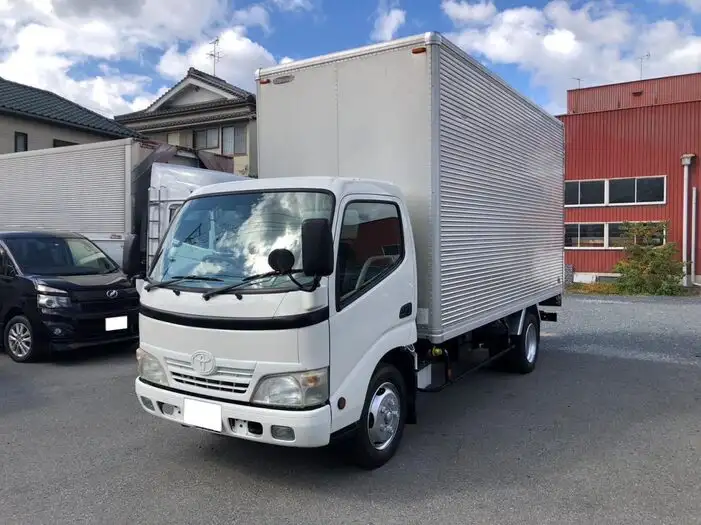 トヨタ ダイナ 小型 アルミバン 3枚観音 BDG-XZU344の中古トラック画像1