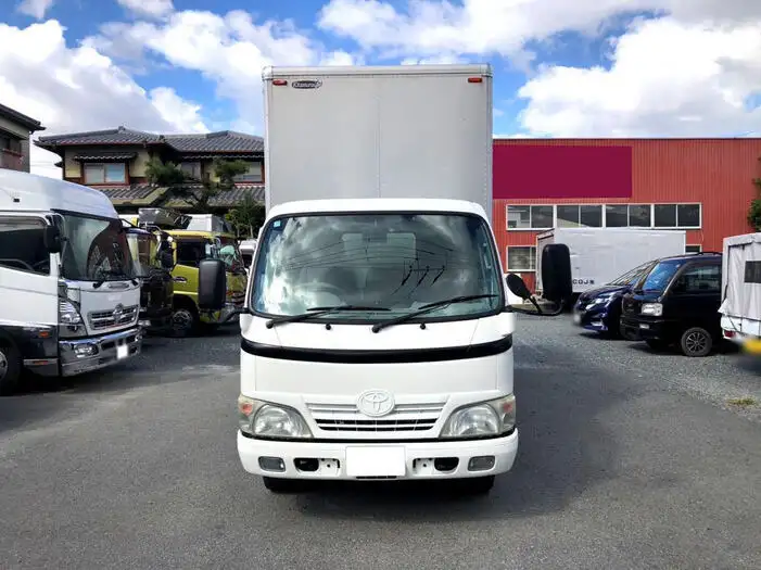 トヨタ ダイナ 小型 アルミバン 3枚観音 BDG-XZU344の中古トラック画像2
