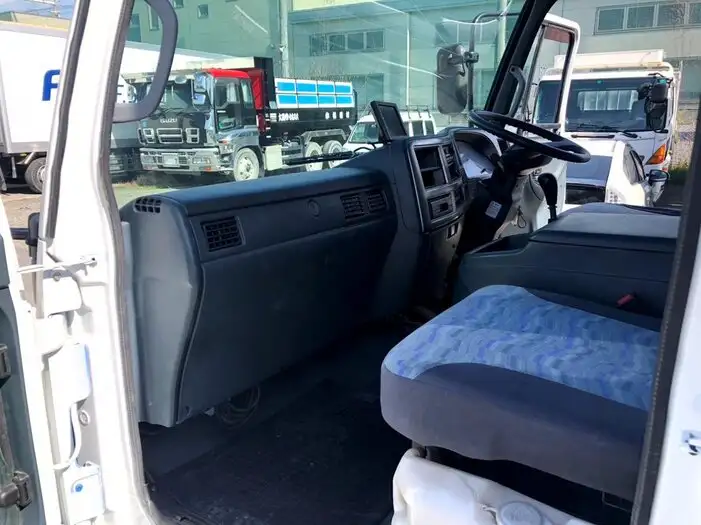 日産UD コンドル 中型/増トン ウイング パワーゲート ベッドの中古トラック画像15