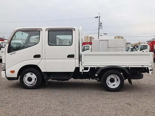 日野 デュトロ 小型 平ボディ Wキャブ TPG-XZU605Mの中古トラック画像6
