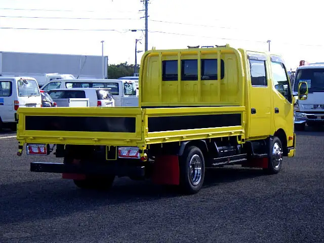 日野 デュトロ 小型 平ボディ Wキャブ TKG-XZU710Mの中古トラック画像2