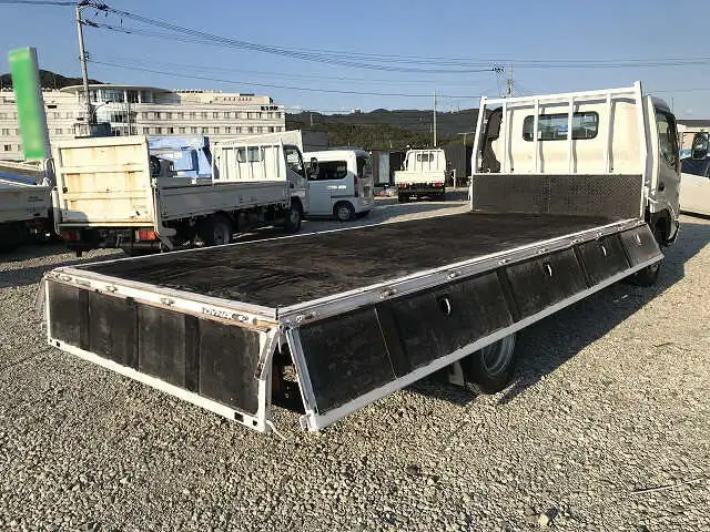トヨタ ダイナ 小型 平ボディ BDG-XZU424 H19の中古トラック画像4
