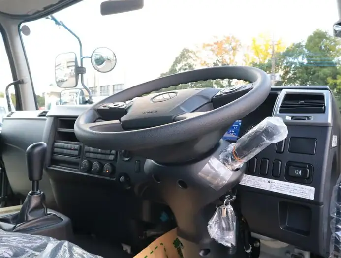 三菱 ファイター 中型/増トン 平ボディ ベッド 2KG-FK62Fの中古トラック画像9