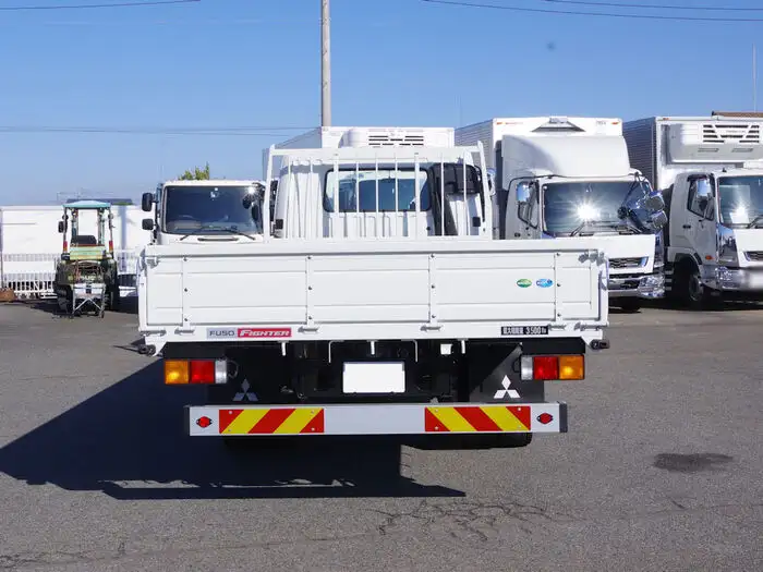 三菱 ファイター 中型/増トン 平ボディ ベッド 2KG-FK62Fの中古トラック画像4