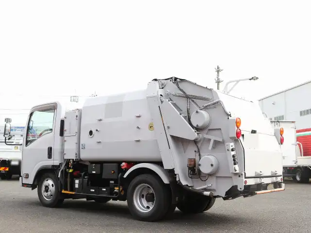 いすゞ エルフ 小型 パッカー車 巻き込み式 回転ダンプ式の中古トラック画像4