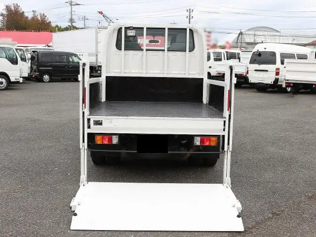 日産 アトラス 小型 平ボディ Wキャブ パワーゲートの中古トラック画像9