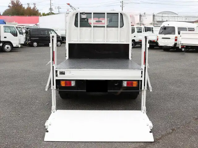 日産 アトラス 小型 平ボディ Wキャブ パワーゲートの中古トラック画像11