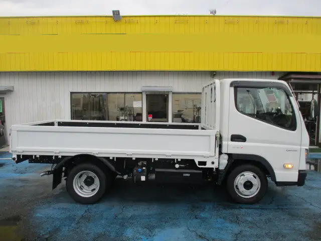 三菱 キャンター 小型 平ボディ 2RG-FBA20 R5の中古トラック画像2