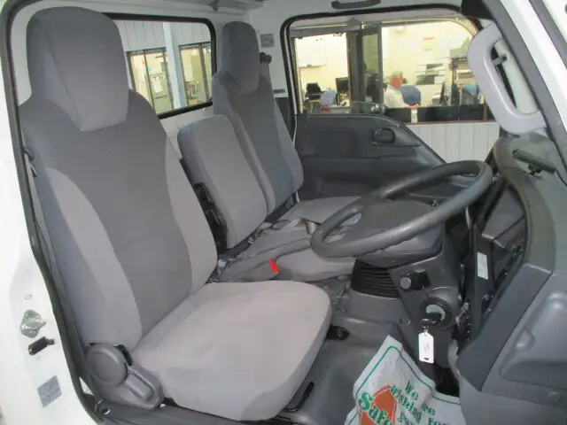 いすゞ エルフ 小型 平ボディ TRG-NJR85A H28の中古トラック画像13