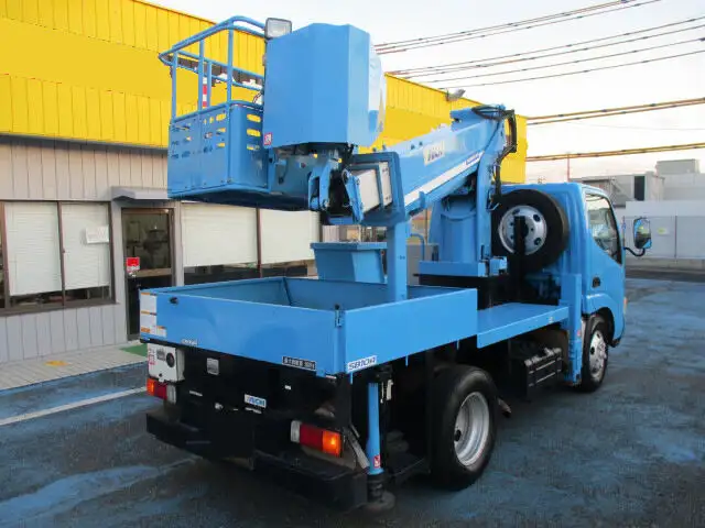 トヨタ ダイナ 小型 高所・建柱車 高所作業車 BDG-XZU304Aの中古トラック画像2