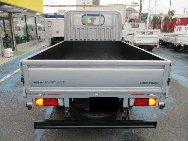 日産 アトラス 小型 平ボディ カスタム CBF-SQ1F24の中古トラック画像5