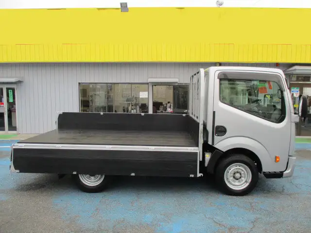 日産 アトラス 小型 平ボディ カスタム CBF-SQ1F24の中古トラック画像9