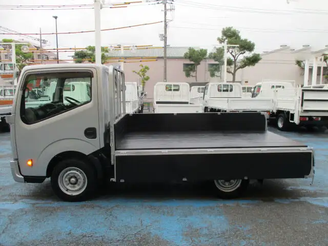 日産 アトラス 小型 平ボディ カスタム CBF-SQ1F24の中古トラック画像8