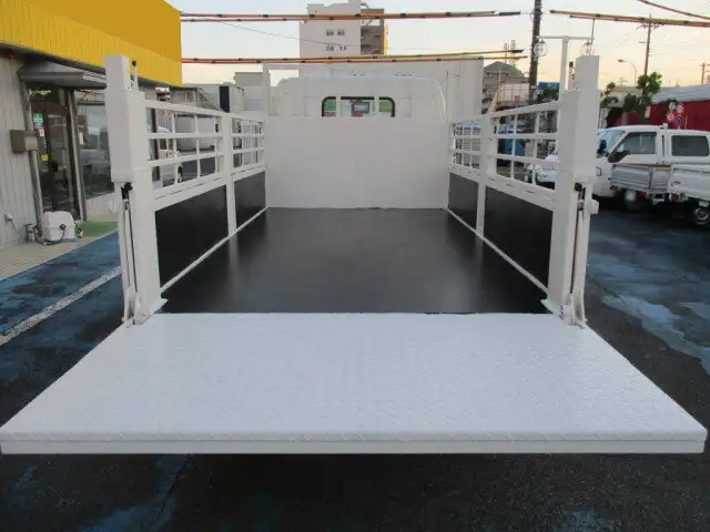 日野 デュトロ 小型 平ボディ パワーゲート 床鉄板の中古トラック画像10