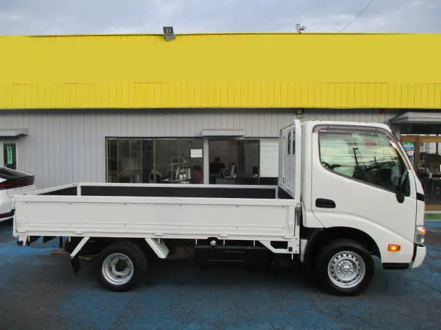 トヨタ トヨエース 小型 平ボディ ABF-TRY230 H28の中古トラック画像3