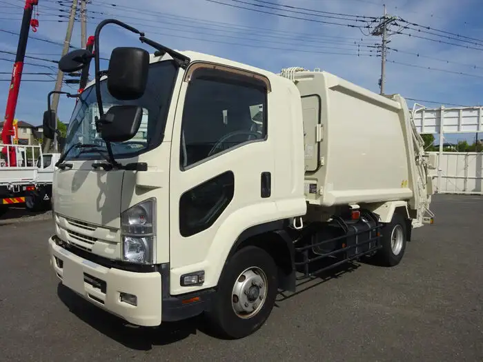 いすゞ フォワード 中型/増トン パッカー車 プレス式 ベッドの中古トラック画像1