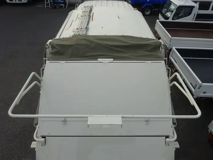 いすゞ フォワード 中型/増トン パッカー車 プレス式 ベッドの中古トラック画像13