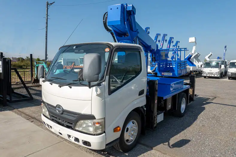 日野 デュトロ 小型 高所・建柱車 高所作業車 SKG-XZU600Eの中古トラック画像1