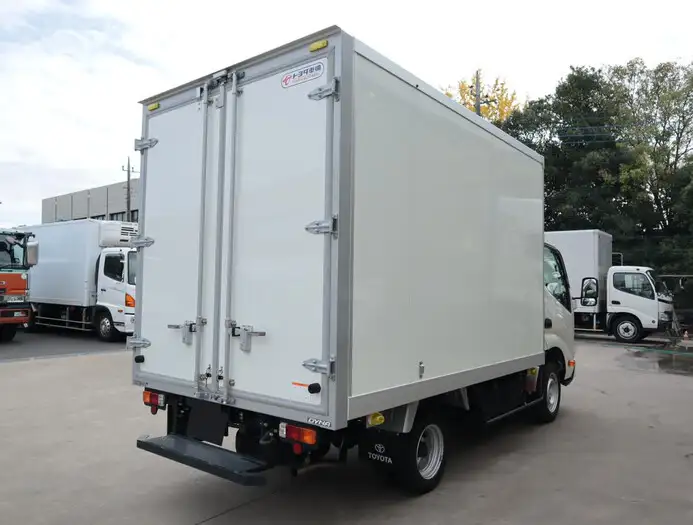 トヨタ ダイナ 小型 アルミバン 3BF-TRY230 R5の中古トラック画像2