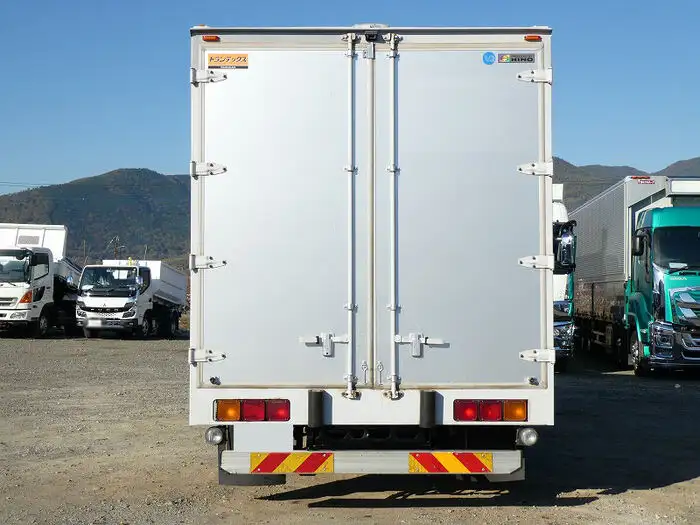 日野 レンジャー 中型/増トン ウイング エアサス ベッドの中古トラック画像4