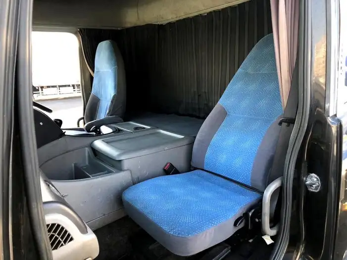 日産UD クオン 大型 トラクター ハイルーフ 1デフの中古トラック画像13