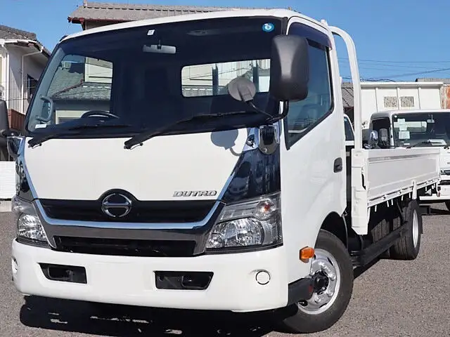 日野 デュトロ 小型 平ボディ TKG-XZU710M H28の中古トラック画像1
