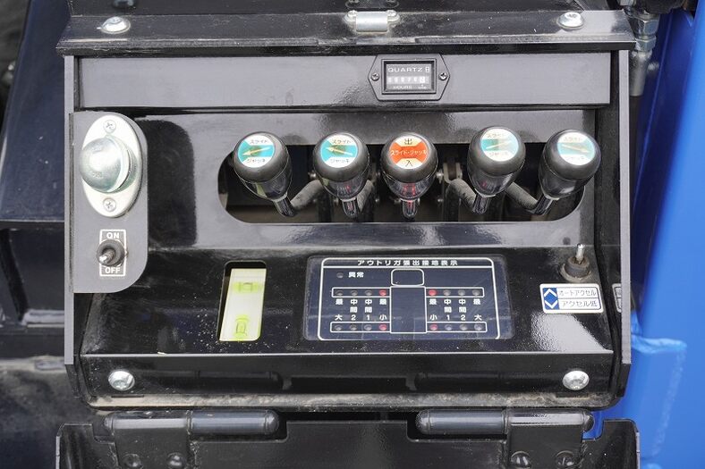 いすゞ エルフ 小型 高所・建柱車 高所作業車 TPG-NKR85Nの中古トラック画像8