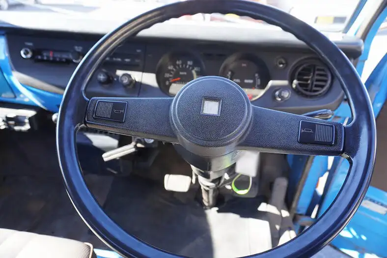 いすゞ エルフ 小型 平ボディ  の中古トラック画像9