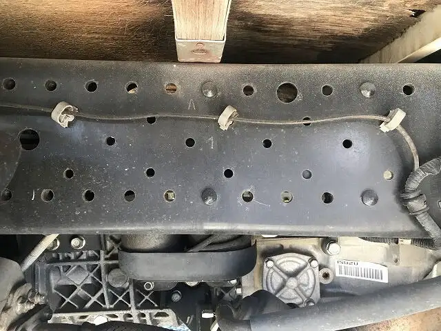 いすゞ エルフ 小型 平ボディ 床鉄板 BKG-NHR85Aの中古トラック画像15