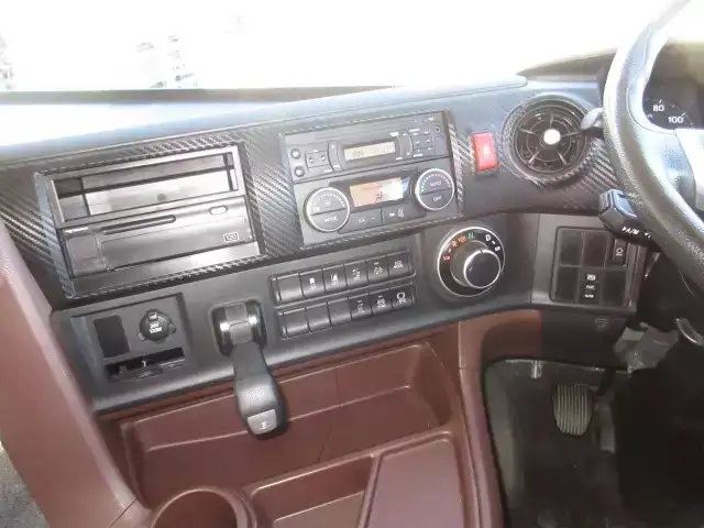 日野 プロフィア 大型 トラクター ハイルーフ 1デフの中古トラック画像11
