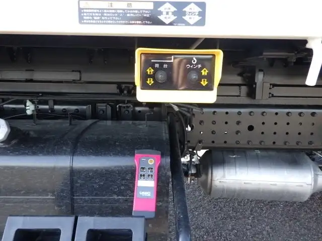 三菱 キャンター 小型 車両重機運搬 ラジコン ウインチの中古トラック画像14