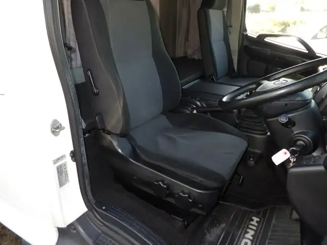 日野 レンジャー 中型/増トン ウイング ベッド TPG-FD7JLAAの中古トラック画像9