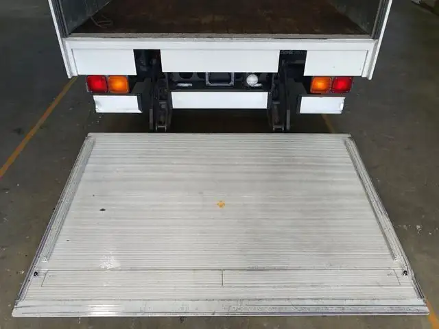 三菱 ファイター 中型/増トン アルミバン パワーゲート エアサスの中古トラック画像7
