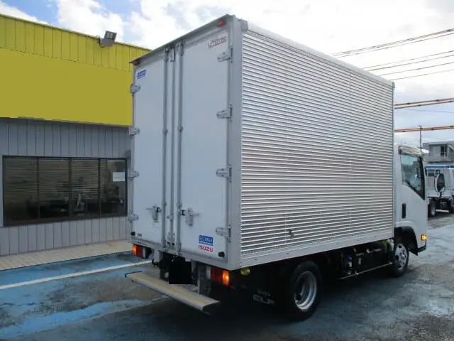 いすゞ エルフ 小型 アルミバン 2RG-NLR88AN R2の中古トラック画像2