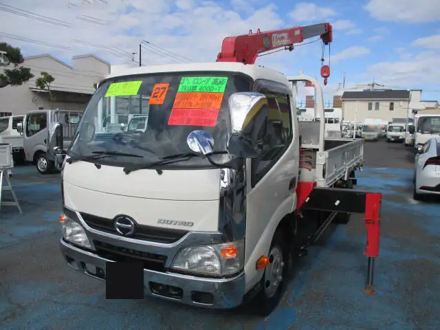日野 デュトロ 小型 クレーン付 床鉄板 3段の中古トラック画像1