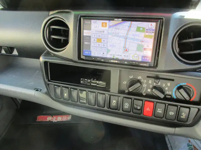 トヨタ ダイナ 小型 アルミバン サイドドア TPG-XZC605の中古トラック画像16