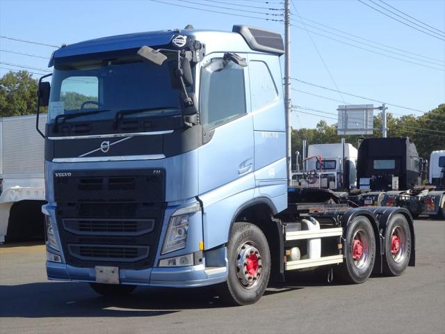 ボルボ トラック 大型 トラクター ハイルーフ 2デフ｜画像1