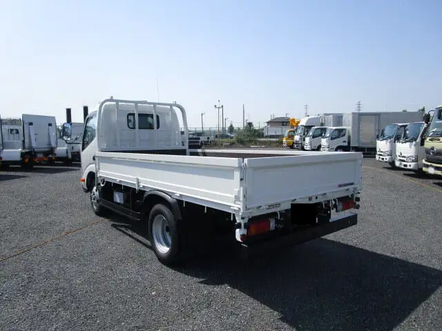 日野 デュトロ 小型 平ボディ 2RG-XZU645M R5の中古トラック画像5