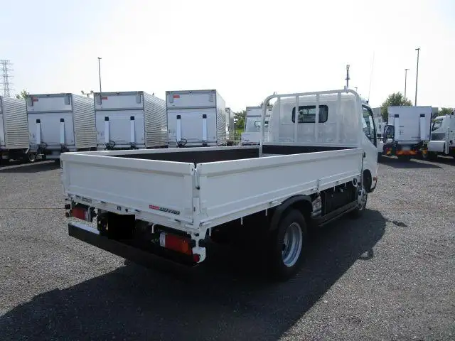 日野 デュトロ 小型 平ボディ 2RG-XZU645M R5の中古トラック画像2